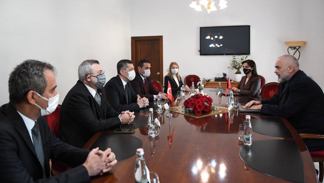Milli Eğitim Bakanı Ziya Selçuk, Arnavutluk Ziyareti
